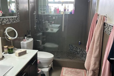 Купить виллу или дом в Майами, Флорида 3 спальни, 143.26м2, № 1968847 - фото 20