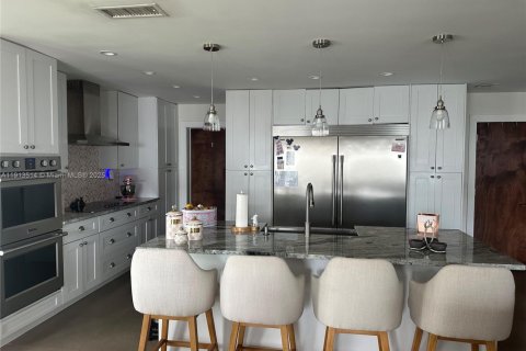 Купить виллу или дом в Майами, Флорида 3 спальни, 143.26м2, № 1968847 - фото 7