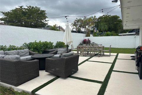 Купить виллу или дом в Майами, Флорида 3 спальни, 143.26м2, № 1968847 - фото 26