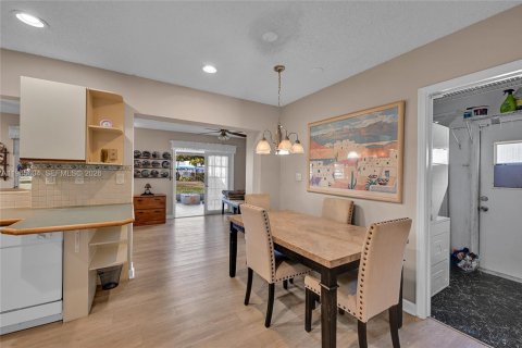 House in Tamarac, Florida 2 bedrooms, 147.44 sq.m. № 2001687 - photo 21