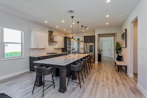 Villa ou maison à louer à Winter Garden, Floride: 5 chambres, 390.1 m2 № 2120189 - photo 9