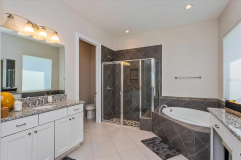 Villa ou maison à louer à Winter Garden, Floride: 5 chambres, 390.1 m2 № 2120189 - photo 21
