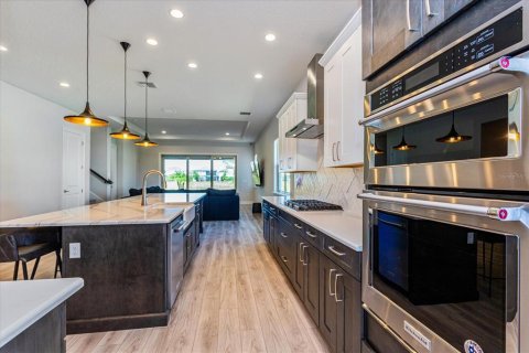 Villa ou maison à louer à Winter Garden, Floride: 5 chambres, 390.1 m2 № 2120189 - photo 11