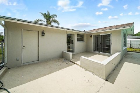 Casa en venta en Port Richey, Florida, 3 dormitorios, 112.23 m2 № 2122163 - foto 19