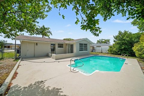 Casa en venta en Port Richey, Florida, 3 dormitorios, 112.23 m2 № 2122163 - foto 14
