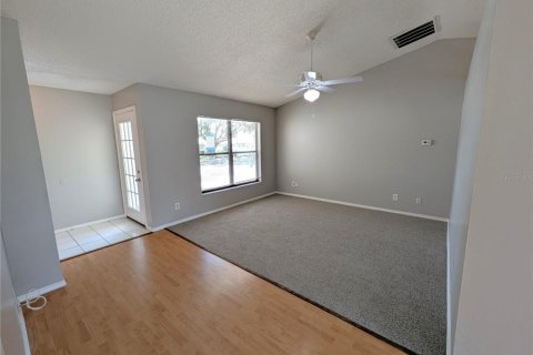 Villa ou maison à vendre à Valrico, Floride: 3 chambres, 116.13 m2 № 1835132 - photo 6