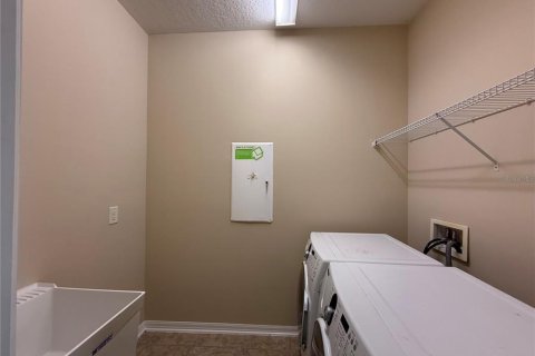 Casa en venta en Tampa, Florida, 4 dormitorios, 239.41 m2 № 2285261 - foto 20