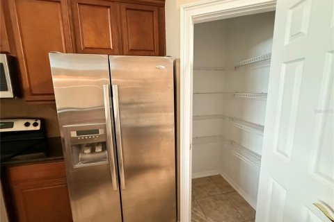 Casa en venta en Tampa, Florida, 4 dormitorios, 239.41 m2 № 2285261 - foto 7