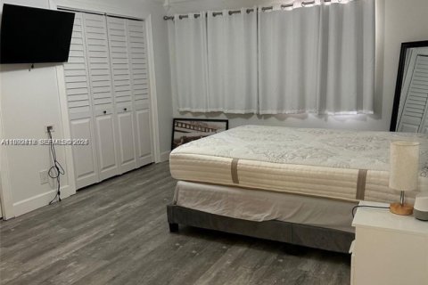 Villa ou maison à louer à Dania Beach, Floride: 2 chambres, 125.23 m2 № 2064162 - photo 14