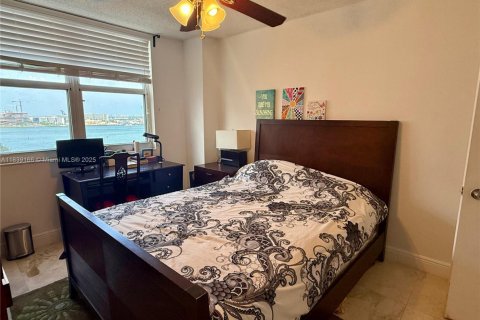 Copropriété à louer à Miami, Floride: 2 chambres, 98.94 m2 № 1827592 - photo 24