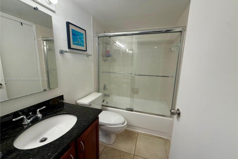 Copropriété à louer à Miami, Floride: 2 chambres, 98.94 m2 № 1827592 - photo 27