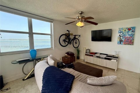 Copropriété à louer à Miami, Floride: 2 chambres, 98.94 m2 № 1827592 - photo 21