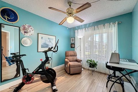 Casa en venta en Tampa, Florida, 5 dormitorios, 196.21 m2 № 2145560 - foto 17