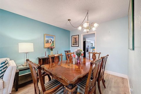 Casa en venta en Tampa, Florida, 5 dormitorios, 196.21 m2 № 2145560 - foto 15