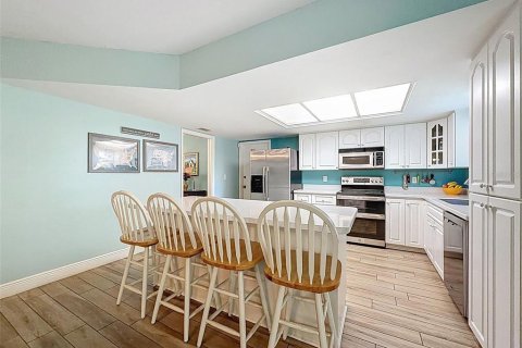 Casa en venta en Tampa, Florida, 5 dormitorios, 196.21 m2 № 2145560 - foto 28