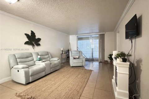 Купить кондоминиум в Санрайз, Флорида 2 спальни, 78.97м2, № 2006614 - фото 7