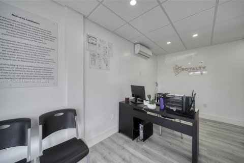 Immobilier commercial à vendre à Hialeah, Floride № 1958839 - photo 8