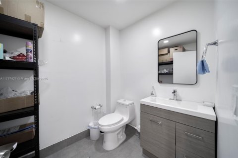 Immobilier commercial à vendre à Hialeah, Floride № 1958839 - photo 13