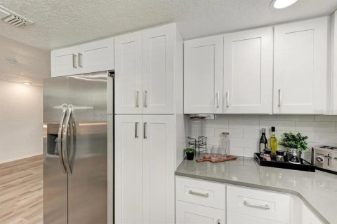Casa en venta en Seminole, Florida, 3 dormitorios, 145.67 m2 № 1819504 - foto 8