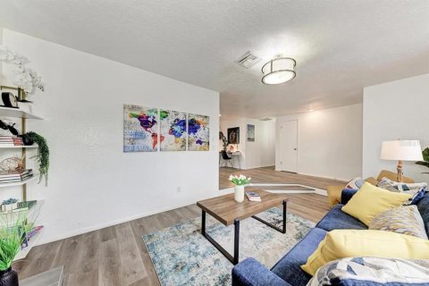 Casa en venta en Seminole, Florida, 3 dormitorios, 145.67 m2 № 1819504 - foto 14