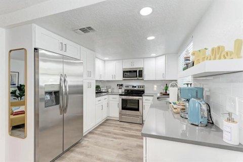 Casa en venta en Seminole, Florida, 3 dormitorios, 145.67 m2 № 1819504 - foto 7