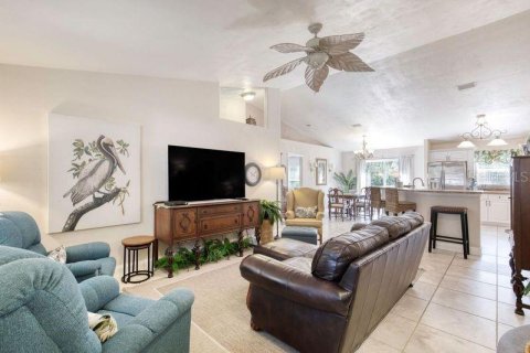 House in Daytona Beach, Florida 3 bedrooms, 131.92 sq.m. № 1678223 - photo 4