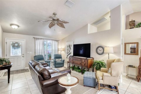 House in Daytona Beach, Florida 3 bedrooms, 131.92 sq.m. № 1678223 - photo 5
