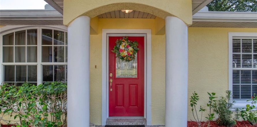 House in Daytona Beach, Florida 3 bedrooms, 131.92 sq.m. № 1678223