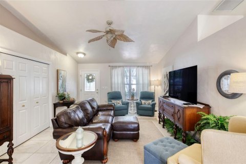 House in Daytona Beach, Florida 3 bedrooms, 131.92 sq.m. № 1678223 - photo 7