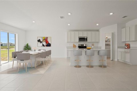 House in Eagle Lake, Florida 5 bedrooms, 240.43 sq.m. № 2201561 - photo 8