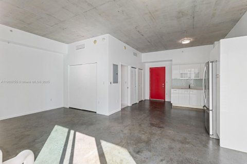 Copropriété à vendre à Miami, Floride: 1 chambre, 59.83 m2 № 1952076 - photo 13