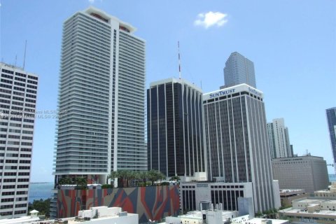 Condominio en venta en Miami, Florida, 1 dormitorio, 59.83 m2 № 1952076 - foto 1