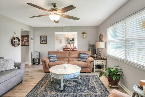 Copropriété à vendre à Lakeland, Floride: 2 chambres, 113.9 m2 № 2226527 - photo 5
