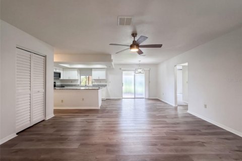 Villa ou maison à vendre à Punta Gorda, Floride: 3 chambres, 145.48 m2 № 2419985 - photo 3