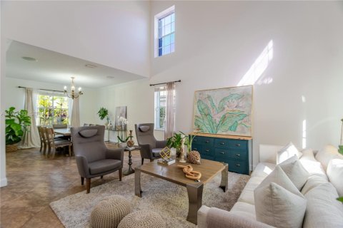 House in Weston, Florida 4 bedrooms, 253.62 sq.m. № 2040613 - photo 11