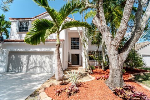 House in Weston, Florida 4 bedrooms, 253.62 sq.m. № 2040613 - photo 3