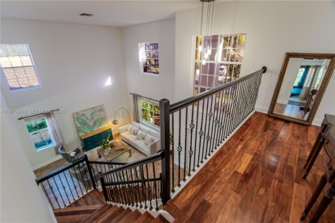 House in Weston, Florida 4 bedrooms, 253.62 sq.m. № 2040613 - photo 24