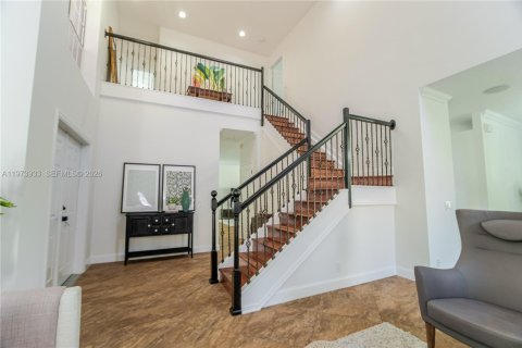 House in Weston, Florida 4 bedrooms, 253.62 sq.m. № 2040613 - photo 9