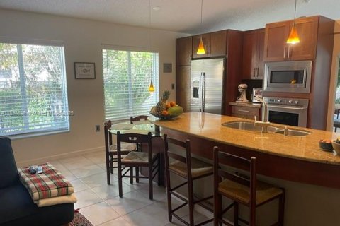 Villa ou maison à vendre à Pembroke Pines, Floride: 3 chambres, 166.95 m2 № 1951315 - photo 19