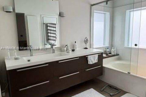 Villa ou maison à vendre à Pembroke Pines, Floride: 3 chambres, 166.95 m2 № 1951315 - photo 18