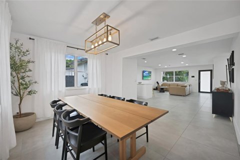 Villa ou maison à vendre à Pembroke Pines, Floride: 3 chambres, 172.05 m2 № 2082448 - photo 13