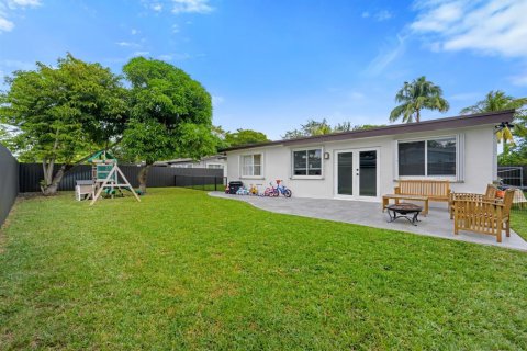 Villa ou maison à vendre à Pembroke Pines, Floride: 3 chambres, 172.05 m2 № 2082448 - photo 27