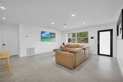 Villa ou maison à vendre à Pembroke Pines, Floride: 3 chambres, 172.05 m2 № 2082448 - photo 10