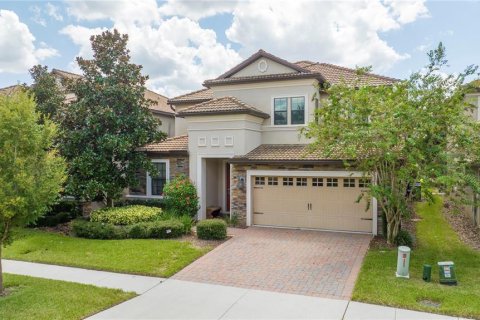 House in Davenport, Florida 7 bedrooms, 334.82 sq.m. № 1774905 - photo 1