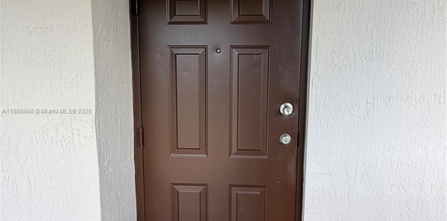 Кондоминиум с 3 спальнями в Хомстед, Флорида № 2034883