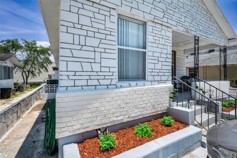 Casa en venta en Tarpon Springs, Florida, 2 dormitorios, 102.38 m2 № 1742957 - foto 2