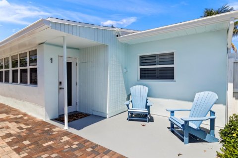 Commercial property in Delray Beach, Florida 2 bedrooms, 310.11 sq.m. № 1168704 - photo 1