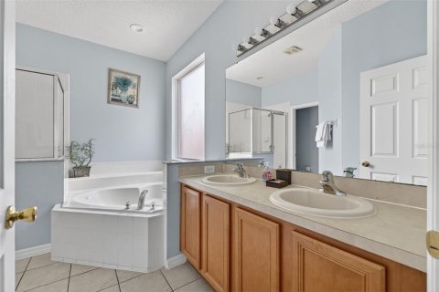 Casa en venta en Davenport, Florida, 6 dormitorios, 257.43 m2 № 2213106 - foto 29