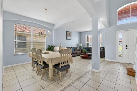 Casa en venta en Davenport, Florida, 6 dormitorios, 257.43 m2 № 2213106 - foto 8