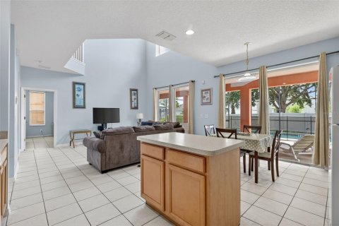 Casa en venta en Davenport, Florida, 6 dormitorios, 257.43 m2 № 2213106 - foto 17